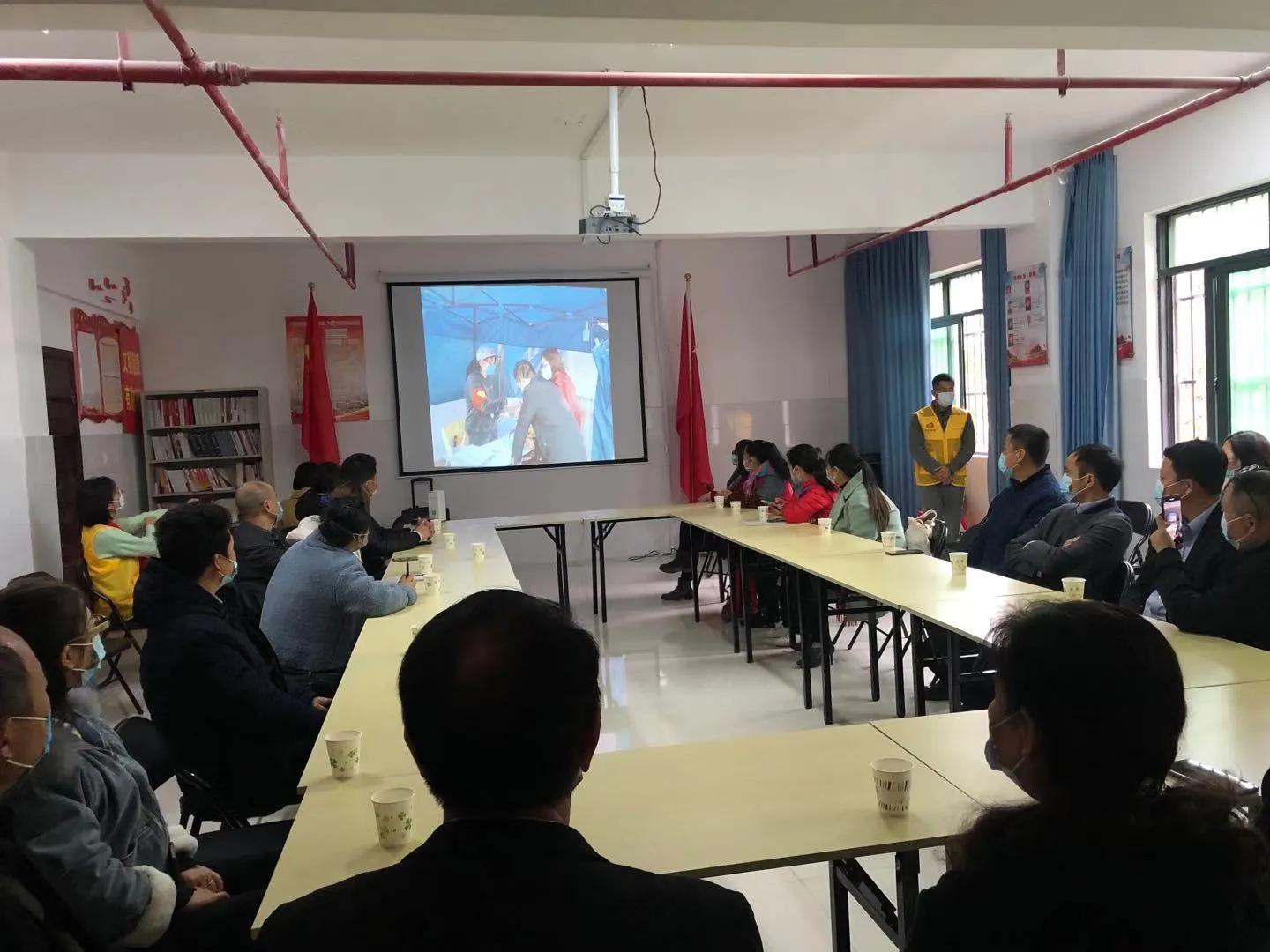 通福社区：表彰抗疫志愿者 凝聚榜样力量