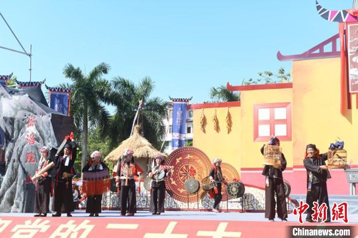 图为瑶族民俗文化展示 林浩 摄 图为瑶族民俗文化展示 林浩 摄