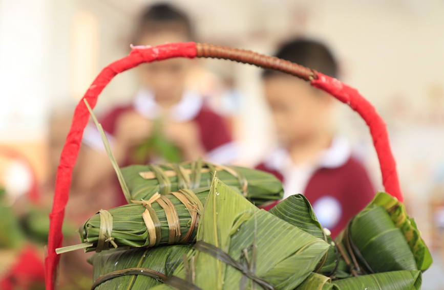 包好的粽子。