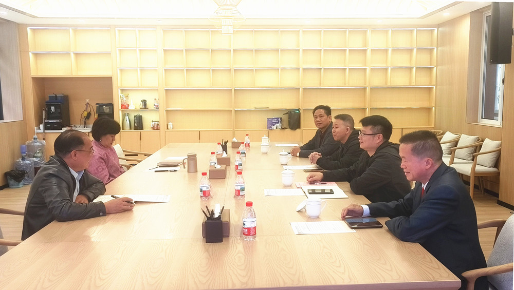 “民企大会”谋求与广西侨联深化文旅康养经贸合作